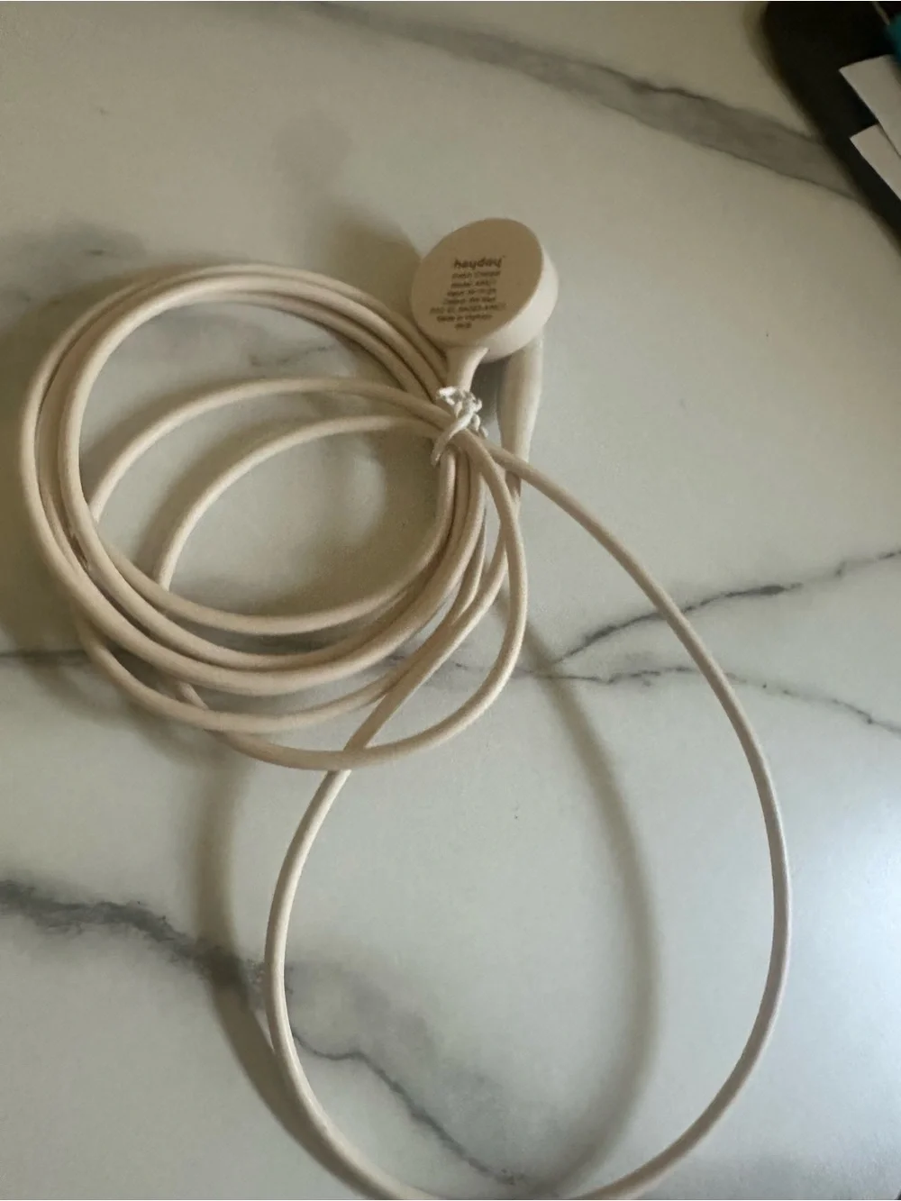 Apple watch charger Hey Day brand